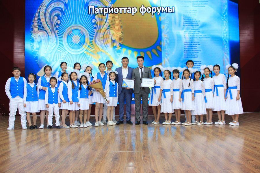 "БАС ЖҮЛДЕНІ" иеленіп, арнайы сыйлық "ТЕЛЕДИДАРДЫ" жеңіп алдық.