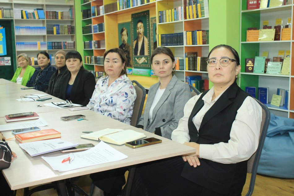 2025-2026 оқу жылындағы қамқоршылық кеңес отырысы өтті.